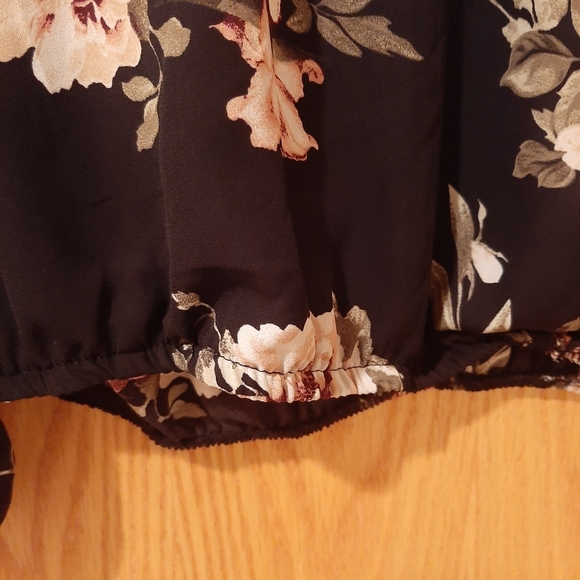 Rue 21 Long sleeve Sheer Blouse Size XL - Picture 4 of 8